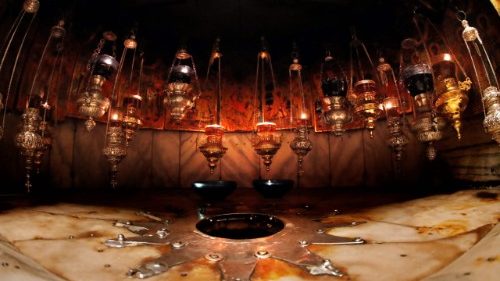 L'étoile d'argent indiquant le lieu de naissance exact du Christ, Grotte de la Nativité, le 21 décembre 2017.