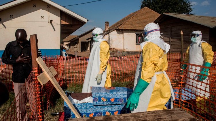 Funérailles à Béni, lors de la précédente épidémie, en 2018.
