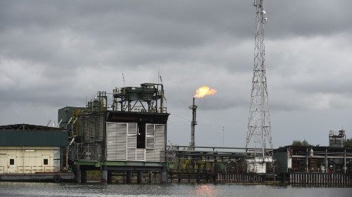 Nigeria: Katholische Kirche fordert gerechten Energiewandel