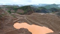 Една от мините в Качин, Мианмар