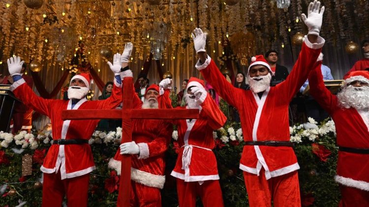 Weihnachtsmänner in Pakistan