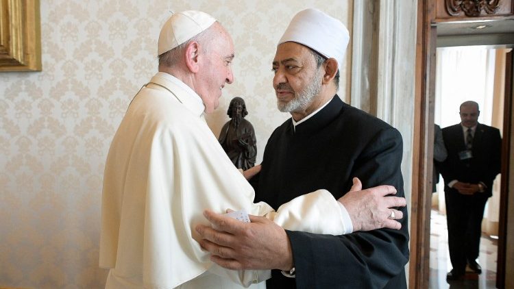 VATICAN-RELIGION-POPE-EGYPT-POLITICS-DIPLOMACY