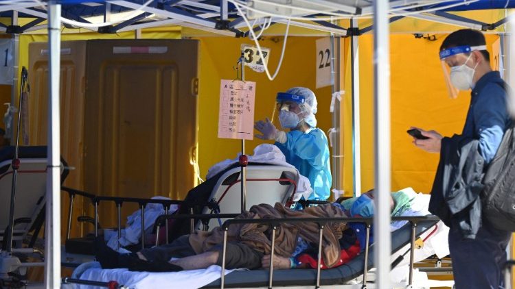 Tumwombe Mungu Roho Mtakatifu atuangaze tuweze kuutafakari na kuuishi vizuri upendo mkamilifu.