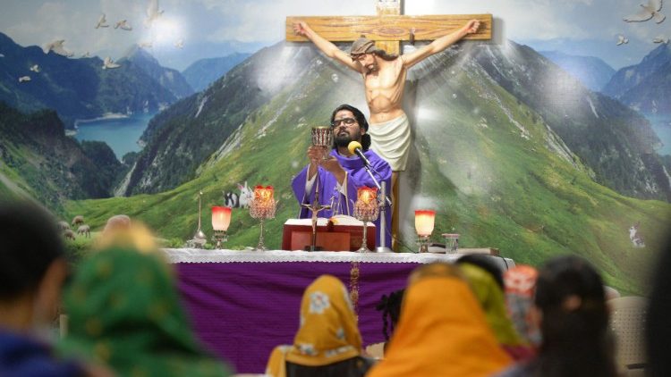 Katholische Messe in Indien