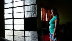 La stigmatisation de la maladie conduit à l’isolement social.