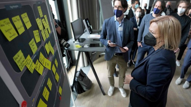 GERMANY-UKRAINE-RUSSIA-CONFLICT-POLITICS-GOVERNMENT-REFUGEES