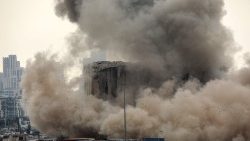 Պէյրութի նաւահագիտի մէջ պայթում