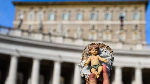 Velsignelse av Jesusbarn-figurer