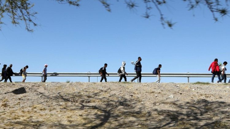 Мігранты на мяжы Мексікі і ЗША