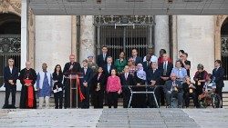 Uczestnicy Światowego Spotkania nt. Ludzkiego Braterstwa w 2023 roku