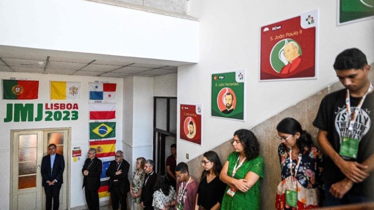 Молитва в централата на Световния младежки ден (СМД) в Лисабон