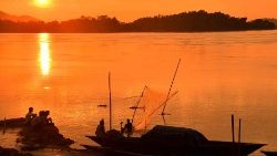 Tafakari ya Liturujia ya Neno la Mungu, Dominika ya IV ya Kipindi cha Kwaresima Mwaka B wa Kanisa: Kristo Yesu ni nuru halisi na zawadi ya huruma na upendo wa Mungu kwa binadamu. 