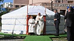 MONGOLIA-VATICAN-DIPLOMACY-RELIGION-POPE