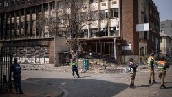 Jengo lilioungua moto katikati ya mji wa Johannesburg nchini Afrika Kusini.