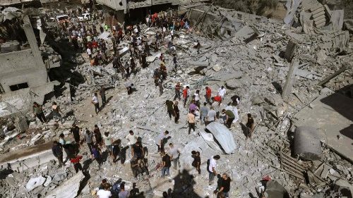 Francisco: Que se libere a los rehenes, que no se derrame más sangre inocente