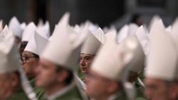 VATICAN-RELIGION-POPE-SYNOD-MASS