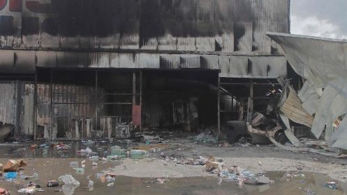 In Papua Nuova Guinea decine di vittime negli scontri tribali