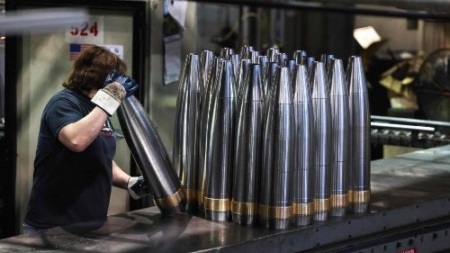 Schweiz: Caritas lehnt Revision des Kriegsmaterialgesetzes ab