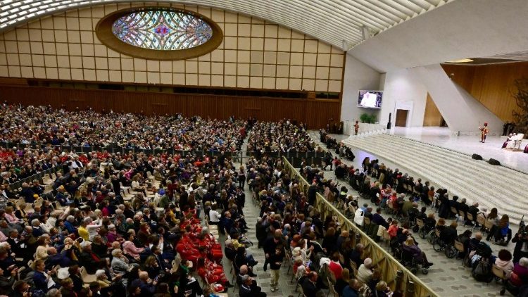 முதியோருடன் திருத்தந்தை (27.04.2024)