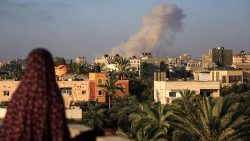 Apprensione dei civili per il bombardamento a Gaza