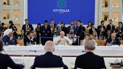 Papst Franziskus spricht beim G7-Gipfel zu KI