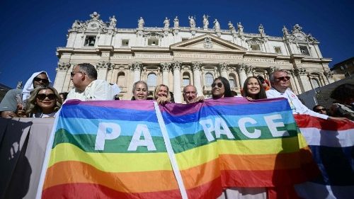 Papst Franziskus: Jugendliche als Architekten des Friedens