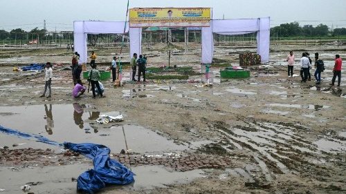 Indien: Mehr als 100 Tote bei hinduistischer Zeremonie