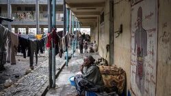 Vertriebene Menschen im Maiweini-Camp in Mekelle, Tigray-Region, wo Millionen Äthiopier, darunter viele Oromo, aufgrund anhaltender Konflikte und der Aktivitäten der Oromo-Befreiungsarmee (OLA) weiterhin auf der Flucht sind.