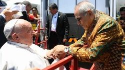 तिमोर लेस्ते के राष्ट्रपति रामोस होर्ता से विदा लेते सन्त पापा फ्रांसिस, 11.09.2024