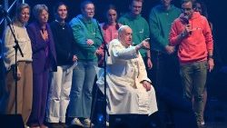 Францішак на моладзевай вігіліі Hope Happening у Бруселі