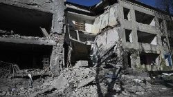 Edifici distrutti da attacchi russi in Ucraina