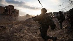 Militari israeliani in azione a Gaza