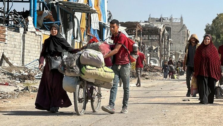 Sfollati in fuga dal campo di Jabalia, Striscia di Gaza