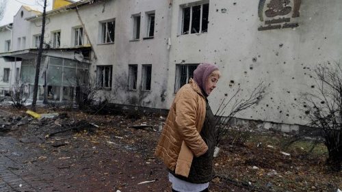 Kiev, 30 mil civiles en el hielo. Bombardeos rusos incesantes