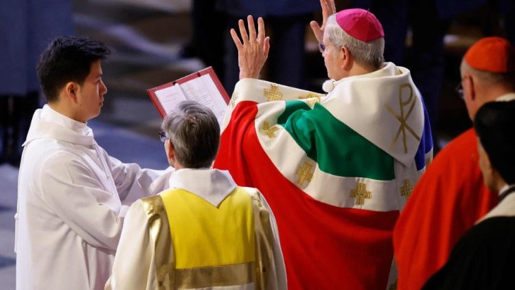 Mgr Laurent Ulrich demande l'ouverture des portes de Notre-Dame