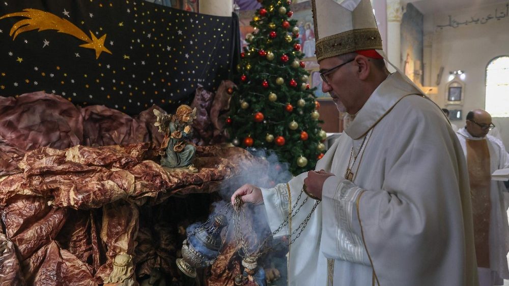 Le cardinal Pierbattista Pizzaballa, patriarche latin de Jérusalem, en l'église de la Sainte-Famille, à Gaza-ville, le 22 décembre 2024. 