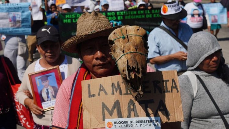 Straßenprotest gegen die Minen-Vorhaben