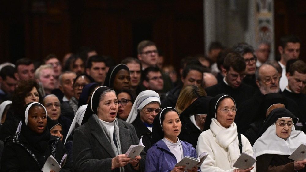 Lutjet e Para Mbrëmësore  të festës Paraqitjes së Zotit në Tempull, e cila përkon me Ditën Botërore të Jetës së Përkushtuar