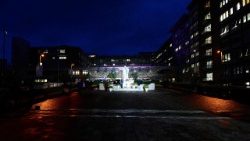 Praça interna do Hospital Agostino Gemelli