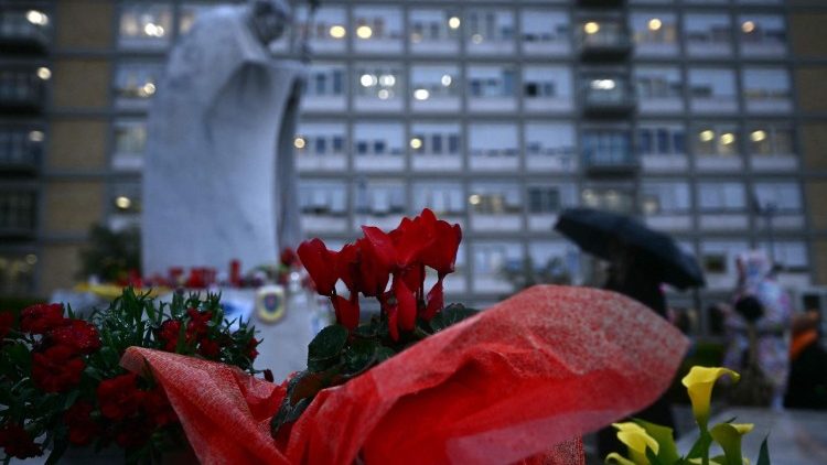 ITALY-VATICAN-POPE-HEALTH