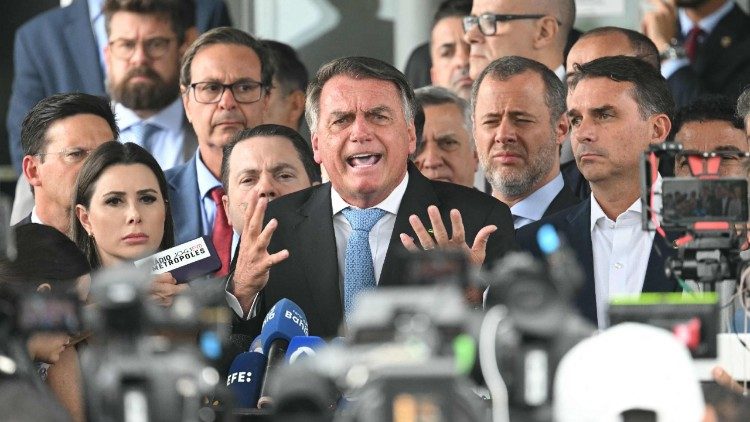 Brazilian Supreme Court votes that former President Bolsonaro should stand trial for allegedly attempting a coup