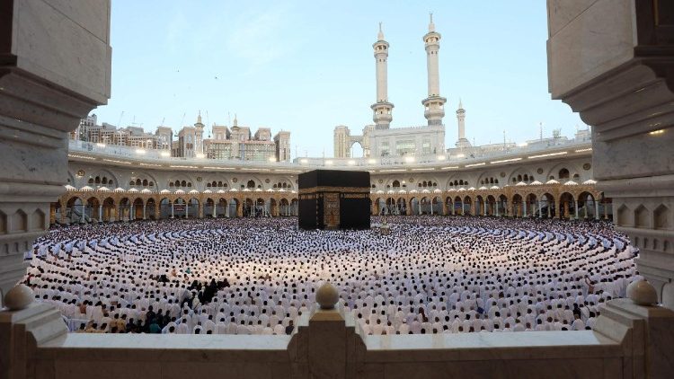 Baraza la Kipapa la Majadiliano ya Kidini limetoa Ujumbe wa Mwezi Mtukufu wa Ramadhani na Sikukuu ya ‘Id al-Fitr 1446 h. / 2025 A.D. 