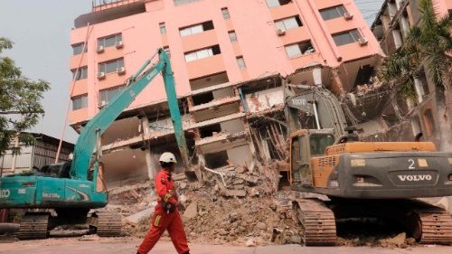 Землятрус у М’янме: Касцёл заклікае да міру і дапамагае пацярпелым