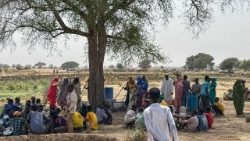 சூடானில் துயரத்தில் உழலும் மக்கள்