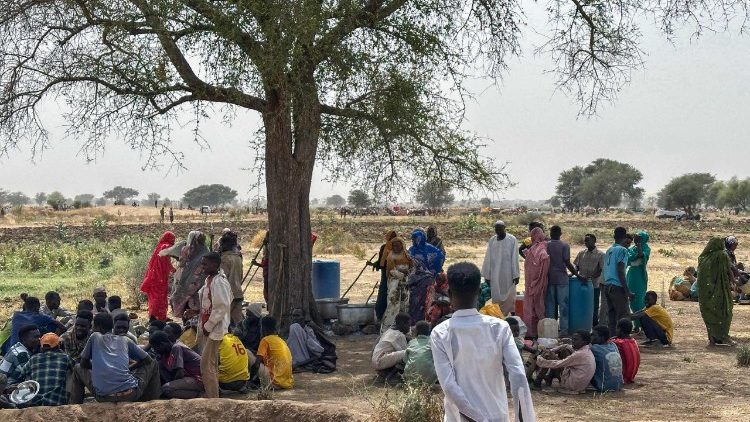 சூடானில் துயரத்தில் உழலும் மக்கள்