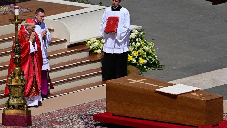 TOPSHOT-VATICAN-RELIGION-POPE-FUNERAL