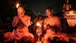 Siku kuu ya Vesak.