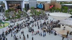 Několik pavilonů Světové výstavy v japonské Ósace