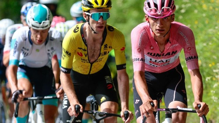 ஜிரோ தி இத்தாலியா மிதிவண்டி ஓட்டிகள் 