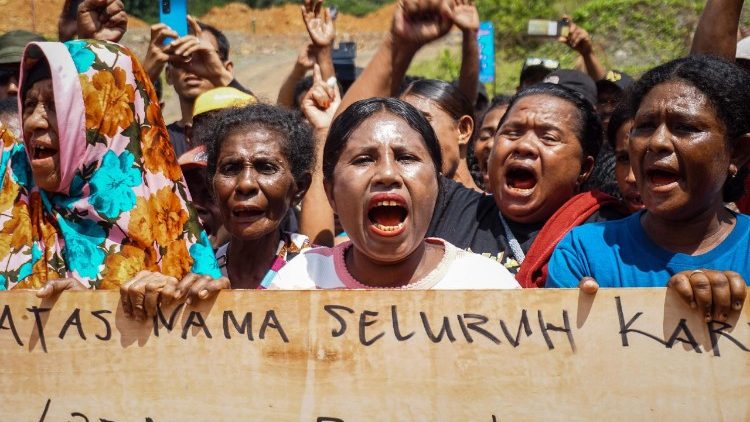 Nei villaggi affacciati sul Golfo di Huon, nelle vicinanze della città di Lae, il secondo centro urbano della Papua Nuova Guinea, cresce la preoccupazione